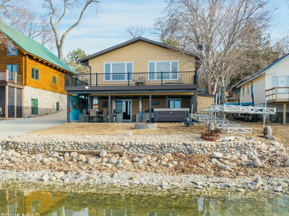 47586 Hart St, Corona, SD 57227