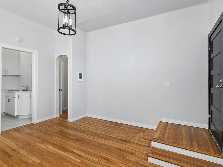 3843 Park Blvd #6 — Photo 5