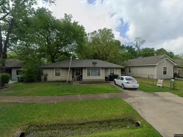 5322 Kenilwood Dr, Houston, TX 77033