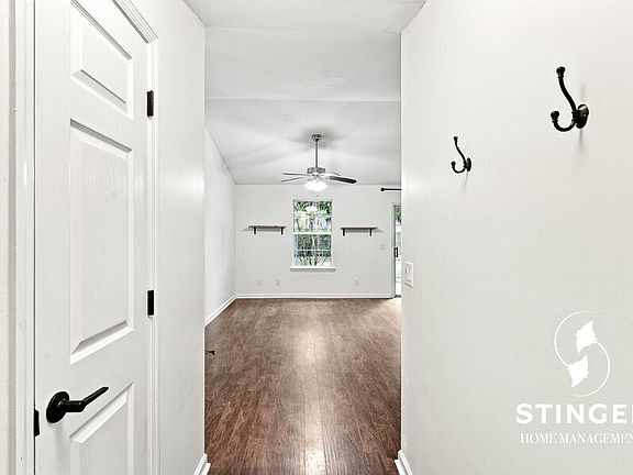 5th image of 54 Ardmore Ave
