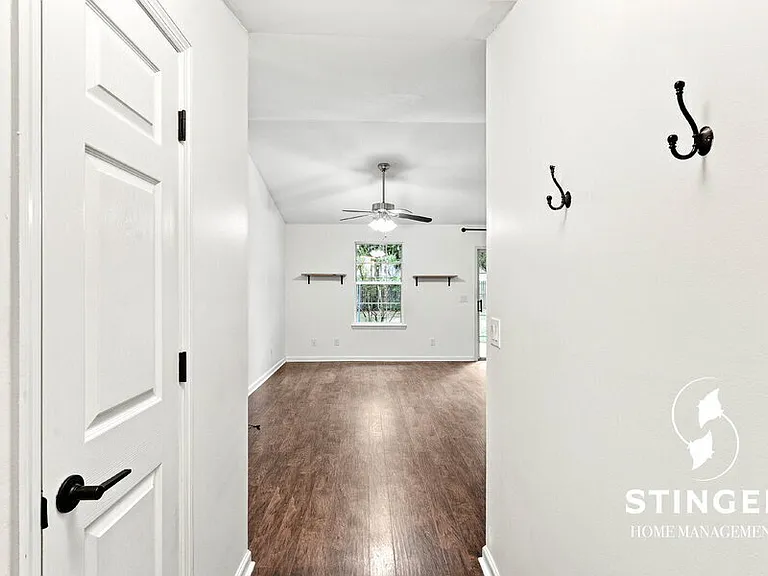 54 Ardmore Ave — Photo 5