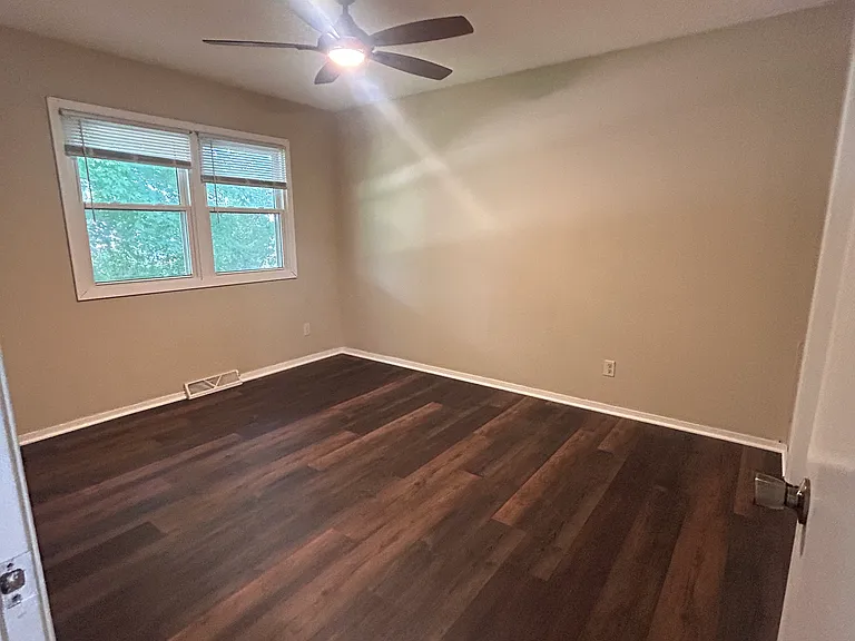 1205 SE Belmont Dr — Photo 10