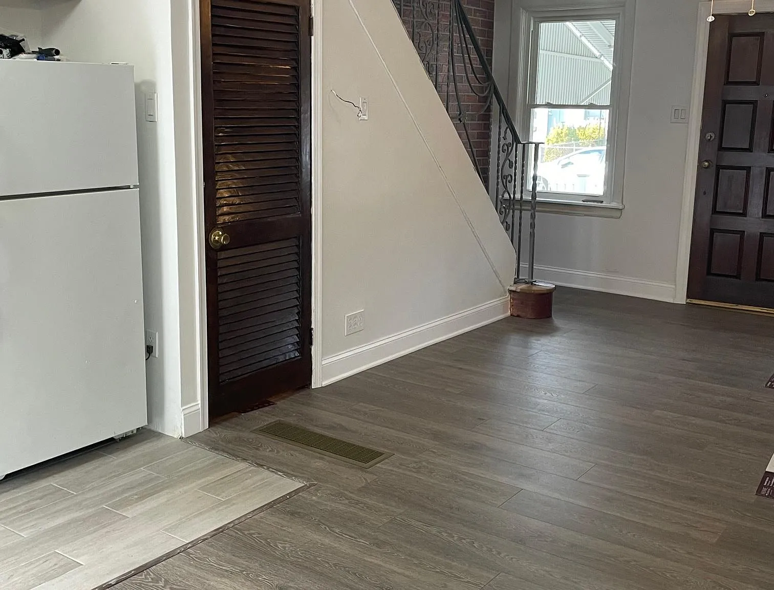 2 bed, 717 sqft, $1,500 — Photo 2