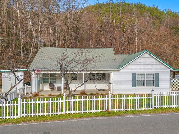 5th image of 3226 Big Creek Rd