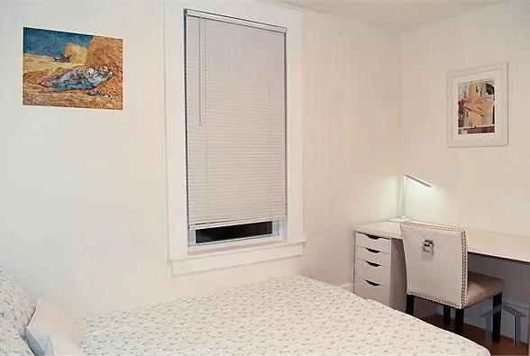 380 Ferry St — Photo 15