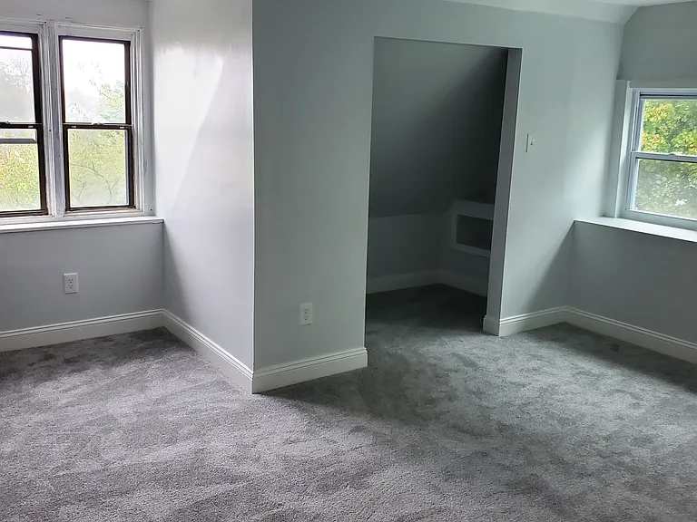 602 Washington Ln #3 — Photo 13