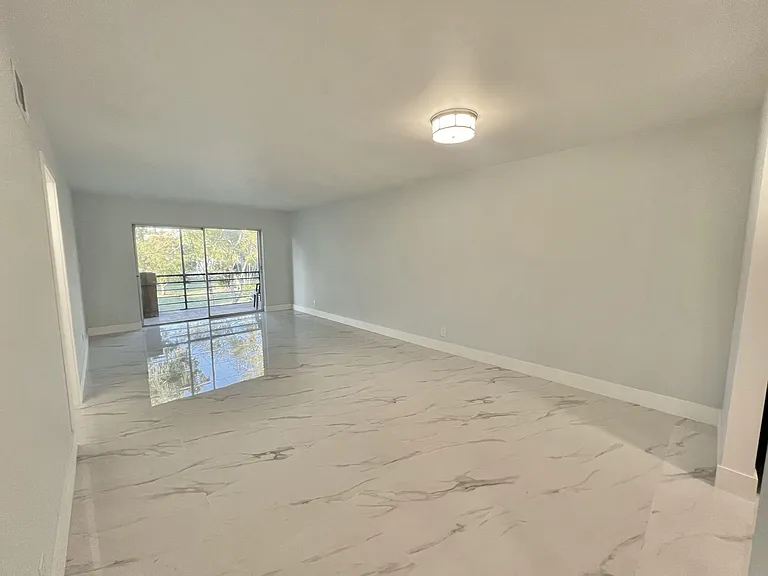601 S State Road 7 #2C — Photo 4