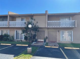 17190 SW 94th Ave APT 908, Palmetto Bay, FL 33157