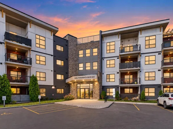 1506 Tamarack Blvd NW #205, Edmonton, AB T6T 2J5
