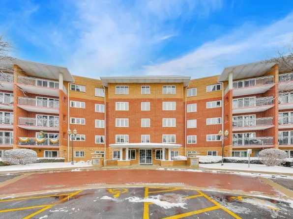 710 Creekside Dr Unit 110A, Mount Prospect, IL 60056