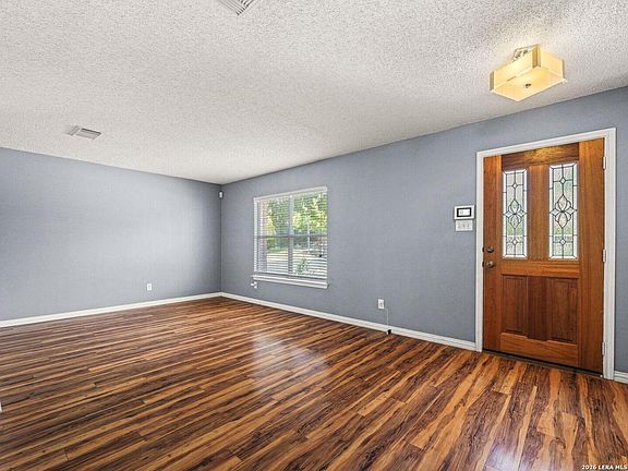 4th image of 5202 Erickson Blf
