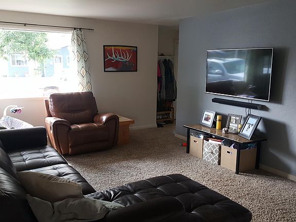 2nd image of 19 Curve Dr