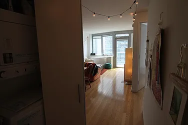 Rented by Space Marketing Shop