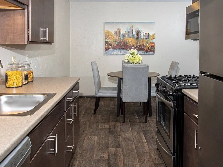Ridgebrook Apartments — Photo 23