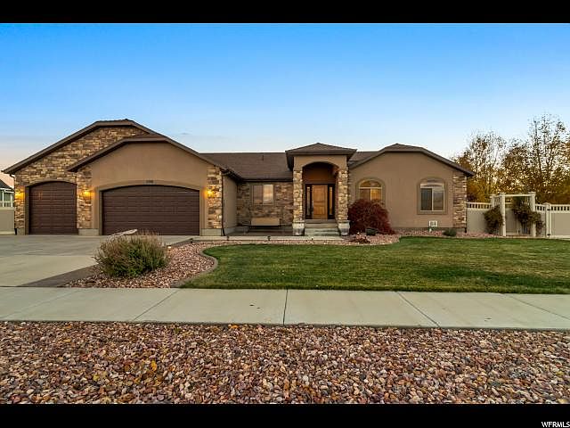 1st image of 696 S Spanish Fields Dr