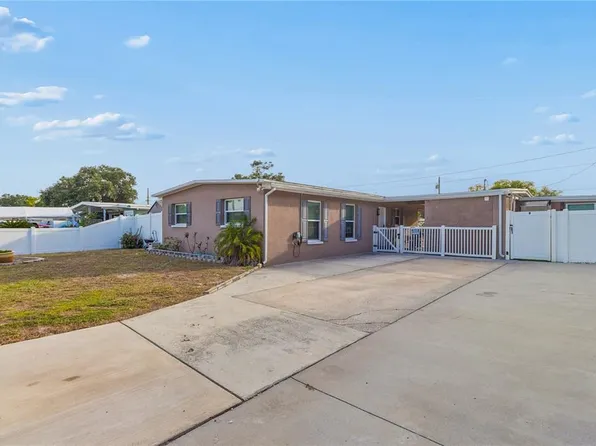 1715 Waikiki Way, Tampa, FL 33619