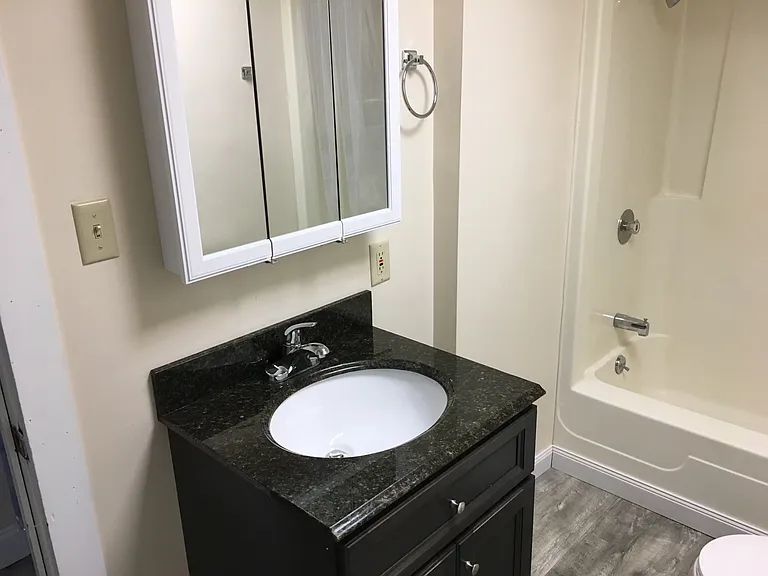 36 E Wall St #3 — Photo 9