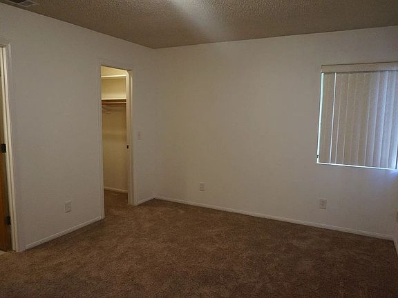 4th image of 424 Reposo St