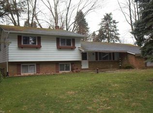 2440 Middletown St NW, Uniontown, OH 44685