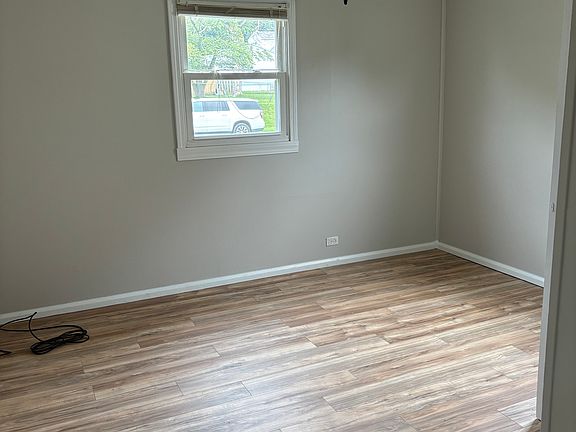 5th image of 1716 Madison St