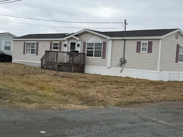 7 Cedarwood Ave, Lower South River, NS B2G 0E7