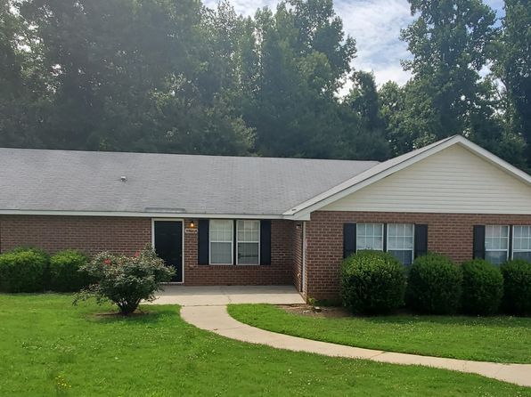 Madison Square, 1095 Micha Way, Madison, GA 30650