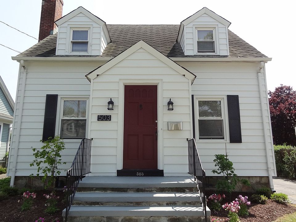 Just Renovated Black Rock Cape Cod Ready for New Owners
