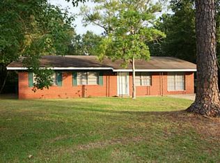 6340 Langland Dr, Ocean Springs, MS 39564