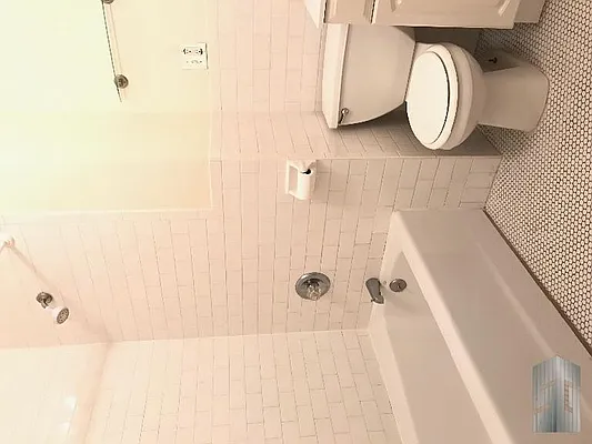 Rented by Skyline Group Real Estate | media 12