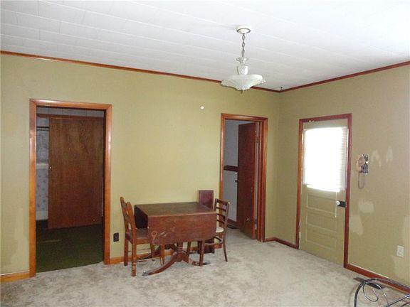 4th image of 602 N Charles St