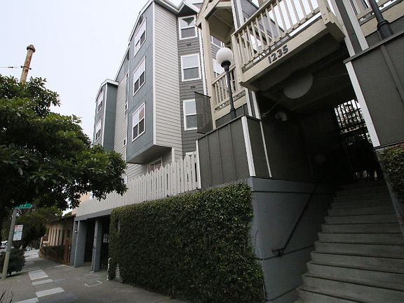 3rd image of 1235 McAllister St APT 212