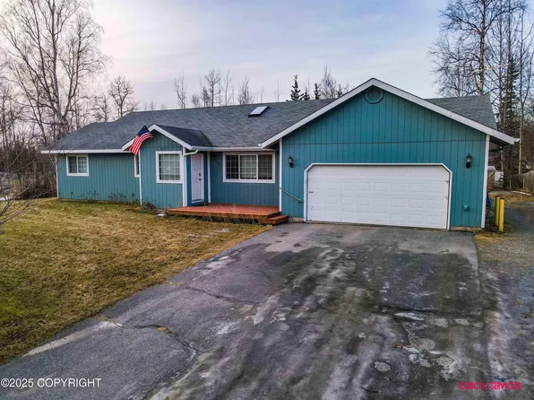 1380 N Villa Cir, Wasilla, AK 99654