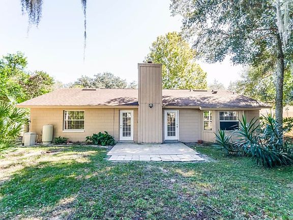 2nd image of 1502 Floral Way