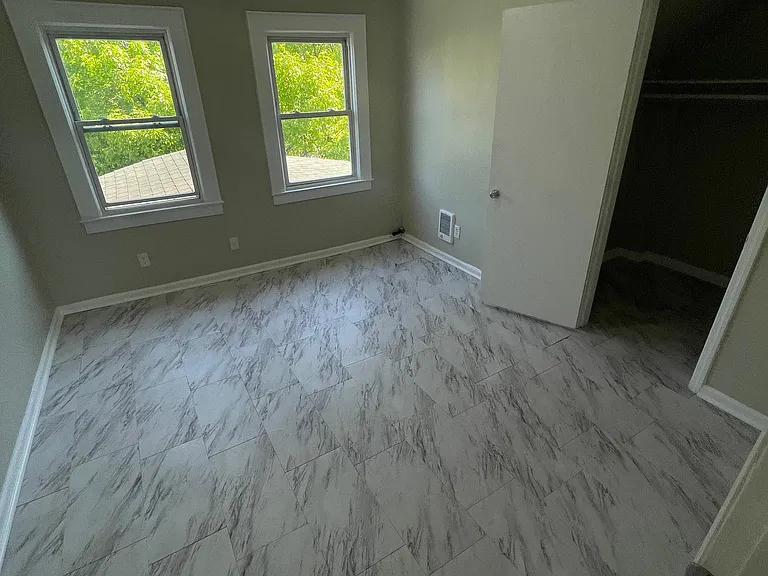 176 Scheerer Ave #3F — Photo 1