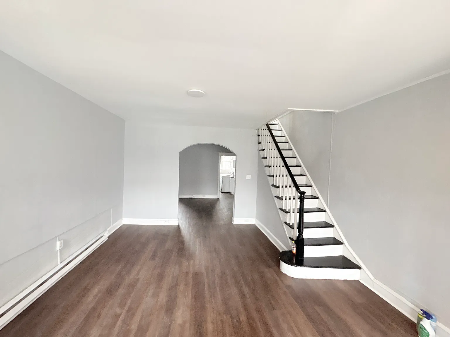 3 bed, 1152 sqft, $1,700 — Photo 2