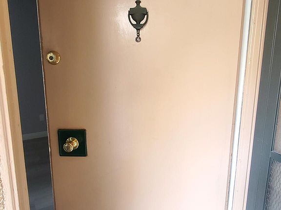 4th image of 699 Meyer Ln #E101