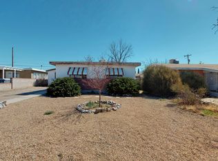 406 Grove St NE, Albuquerque, NM 87108