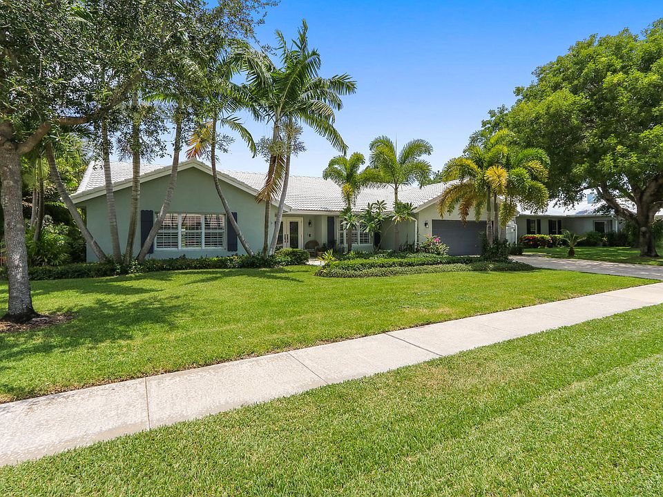 Home For Sale In Lake Eden