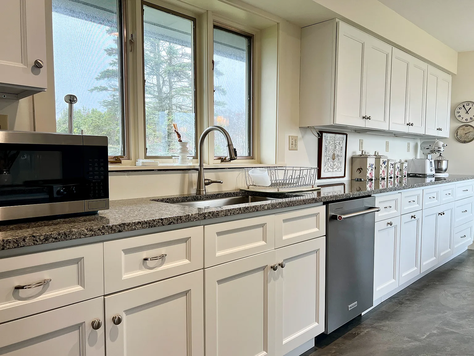 3 bed, 1462 sqft, $2,950 — Photo 4