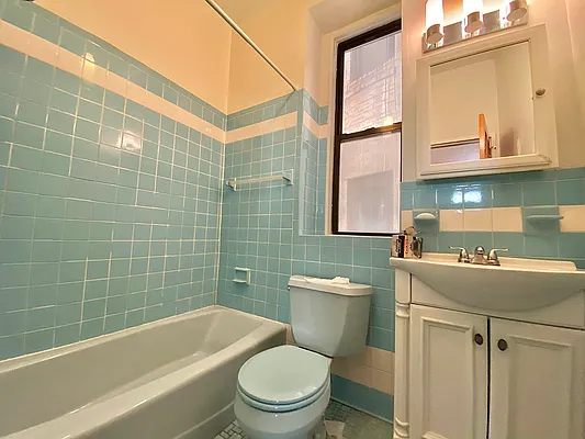 Rented by Oxford Property Group | media 9