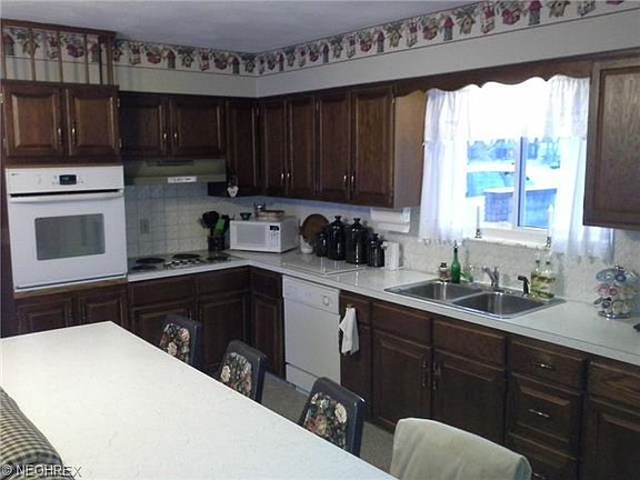 4th image of 1812 Revere Pl