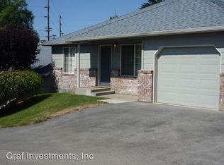 1004 Speyers Rd, Selah, WA 98942