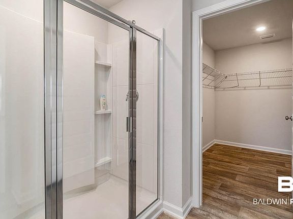 2nd image of 17076 Reflection St