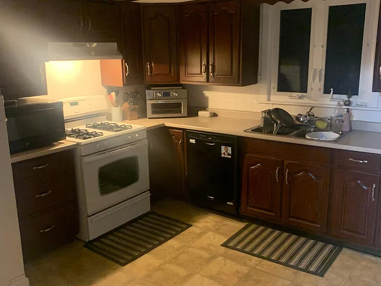 22 Virgil Ave #1 — Photo 7