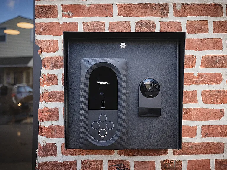 Controlled Access with DOOR