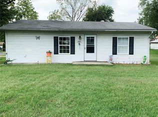 809 Illinois Ave, South Roxana, IL 62087