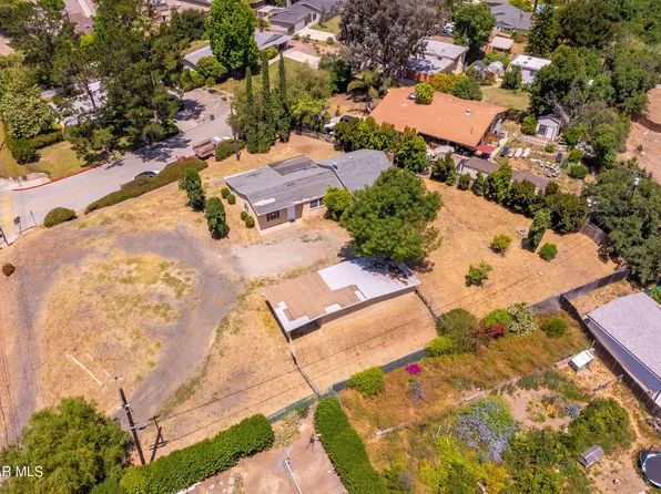 225 Royal Ave, Simi Valley, CA 93065
