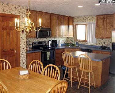 2nd image of 32476 Briarwood Dr