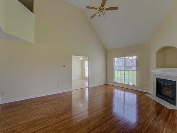 4th image of 4897 Lanlee Dr