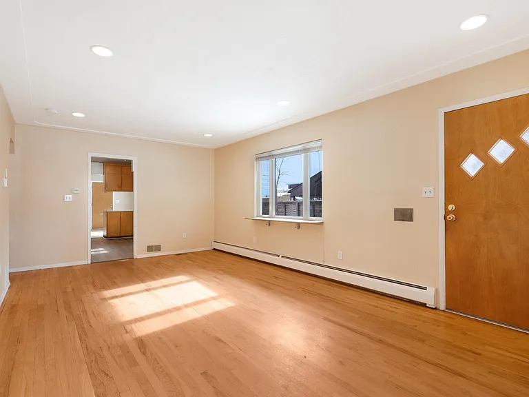 2480 Wolff St — Photo 3